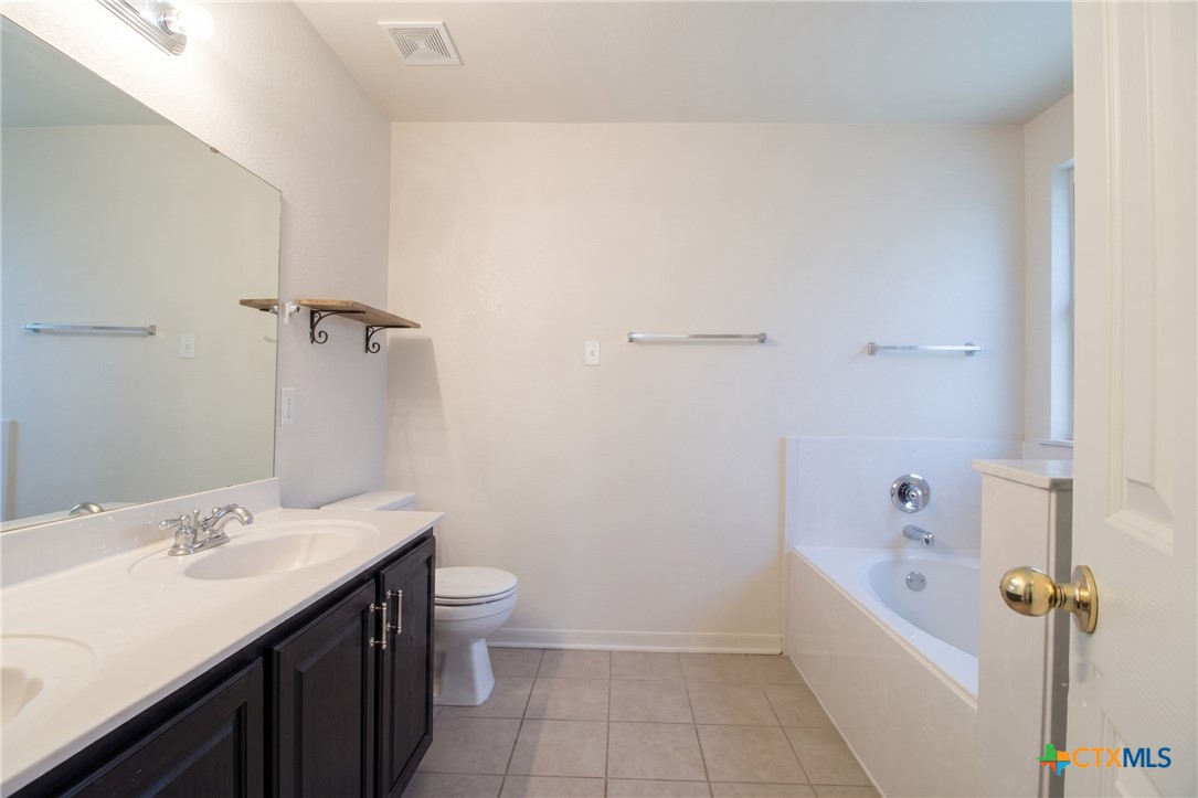 5611 Bertha Drive Property Photo 15
