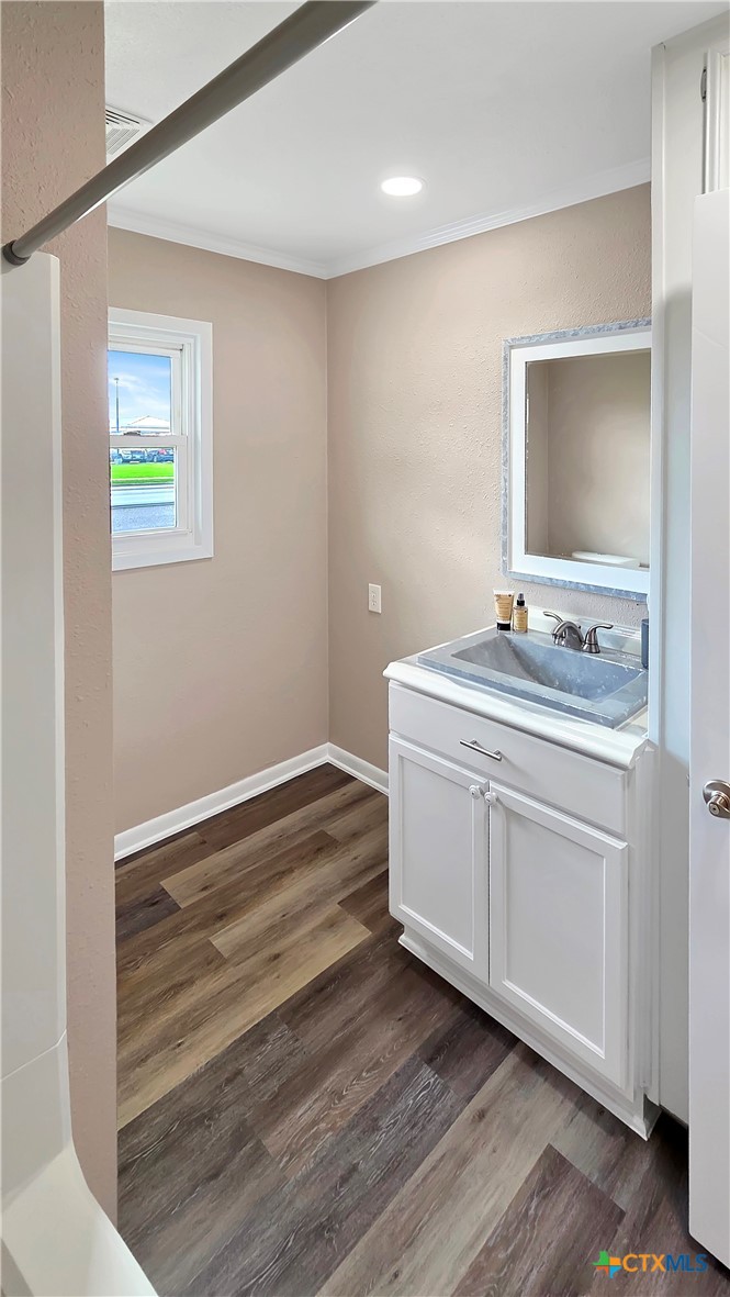 1021 N Virginia Street Property Photo 10