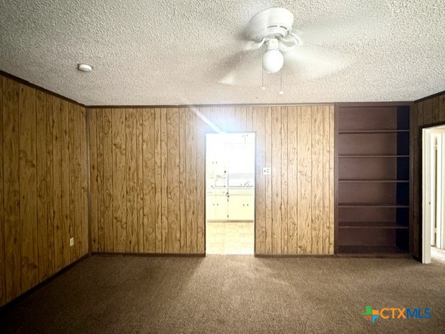 1405 E Avenue H Property Photo 4