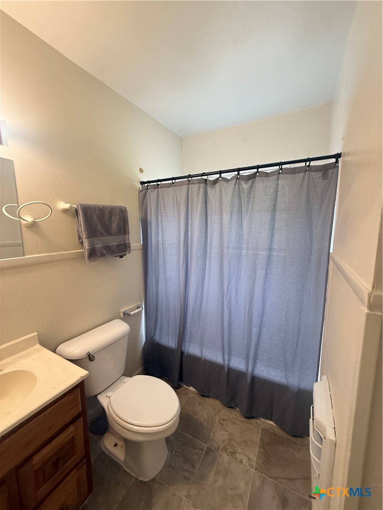 1405 E Avenue H Property Photo 16