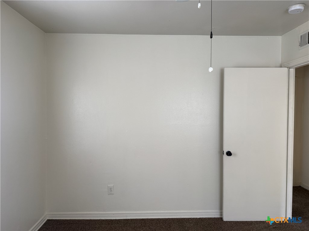 1405 E Avenue H Property Photo 21