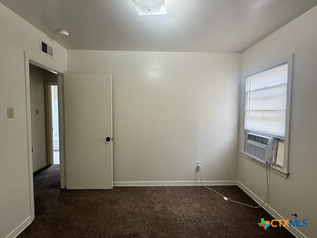 1405 E Avenue H Property Photo 22