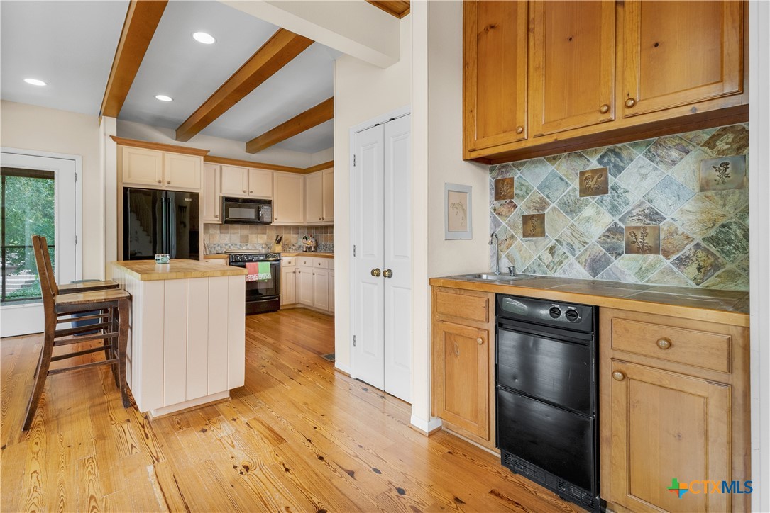 340 Rio Drive Property Photo 15