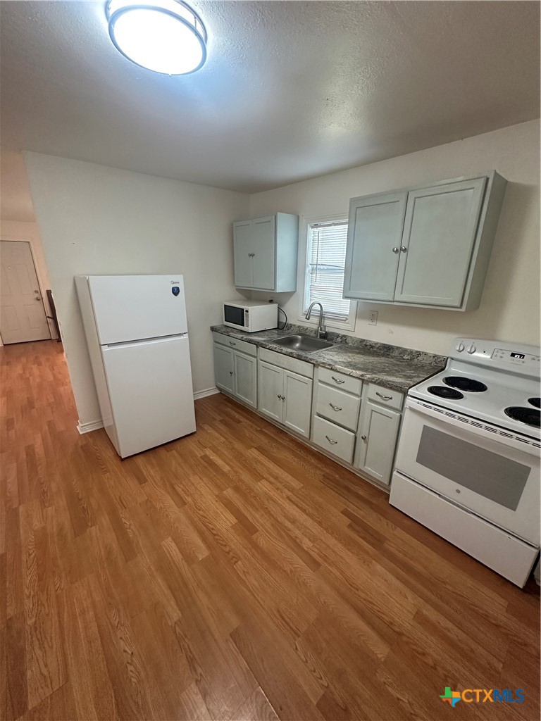 808 S Cameron Street Property Photo 4