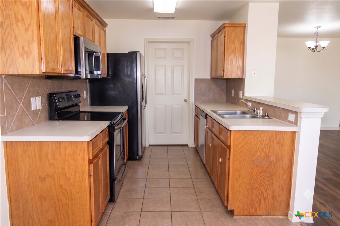 5707 Schneider Drive Property Photo 5