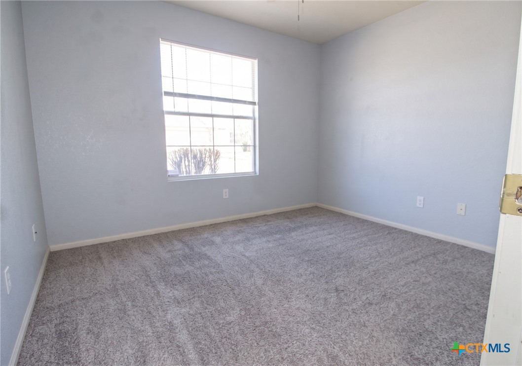 5707 Schneider Drive Property Photo 6