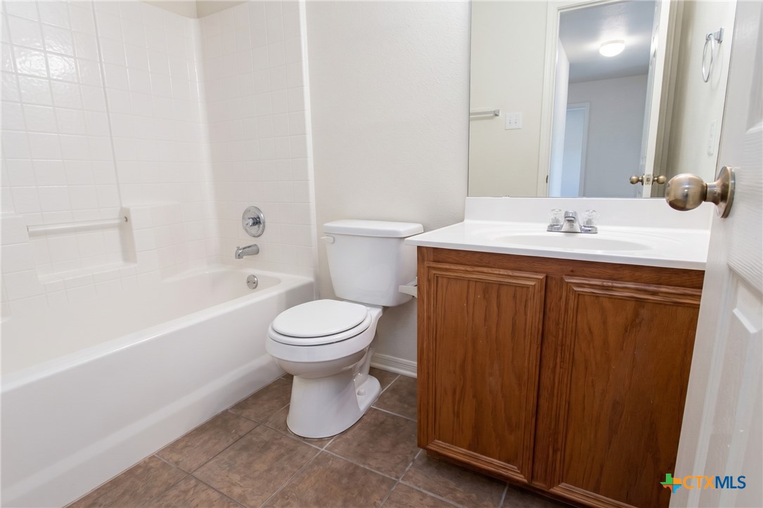 5707 Schneider Drive Property Photo 7