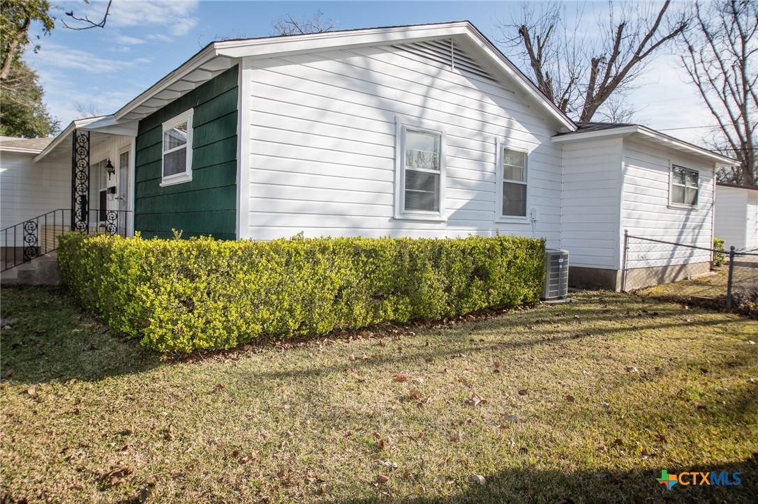 2019 S 9th Street Property Photo 3