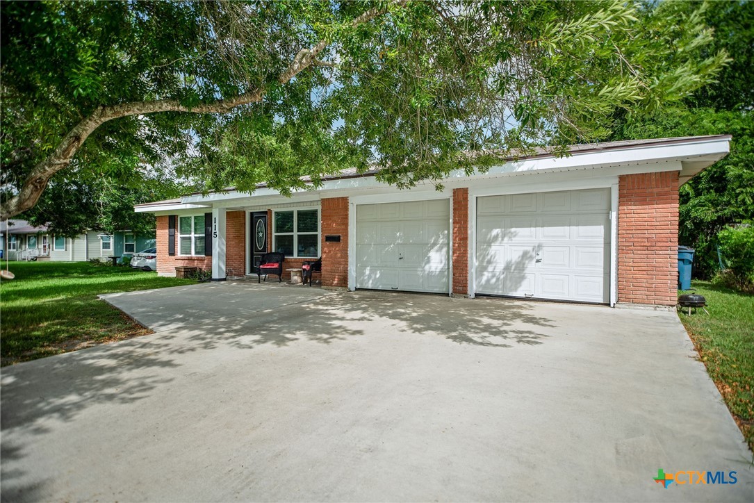 115 Burnet Street Property Photo 3