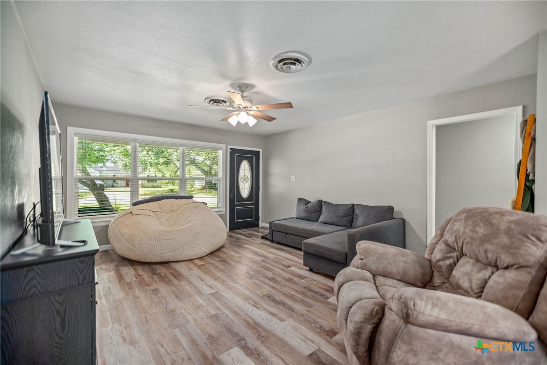 115 Burnet Street Property Photo 4