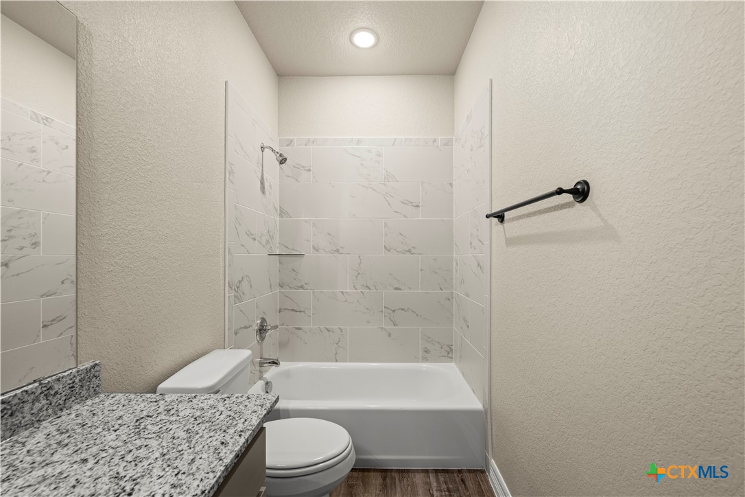 502 S Harley Drive Property Photo 18