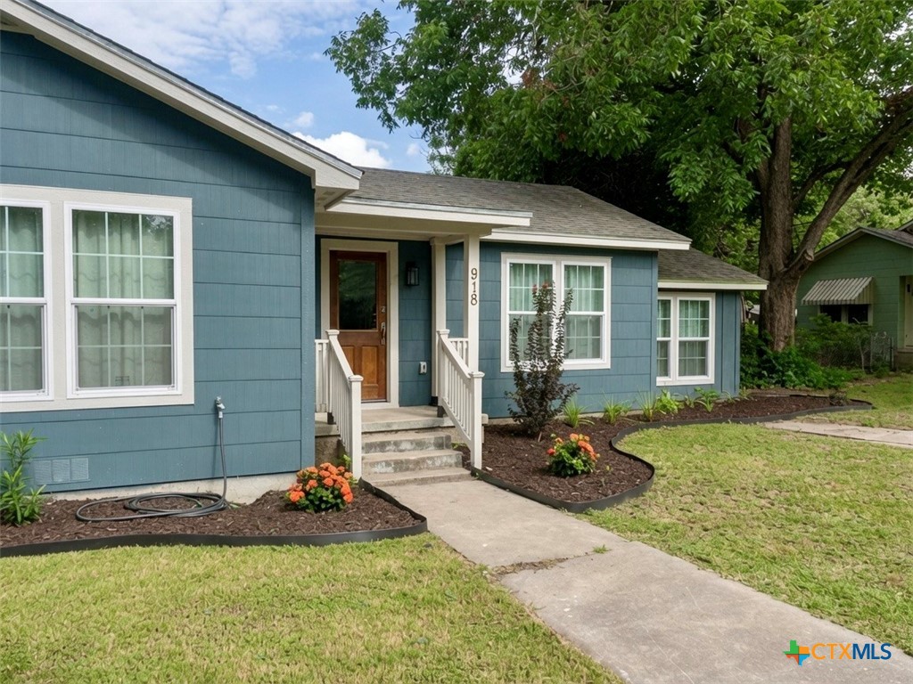 918 S 19th Street Property Photo 3