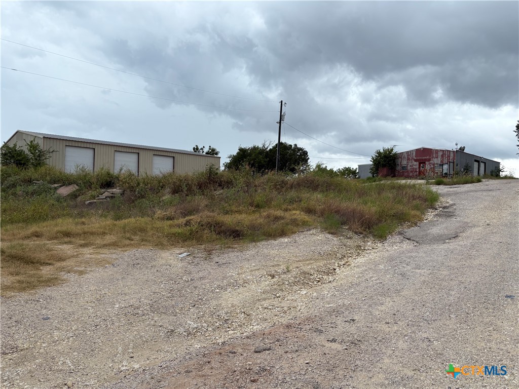 3550 N Us Highway 281 Property Photo 3