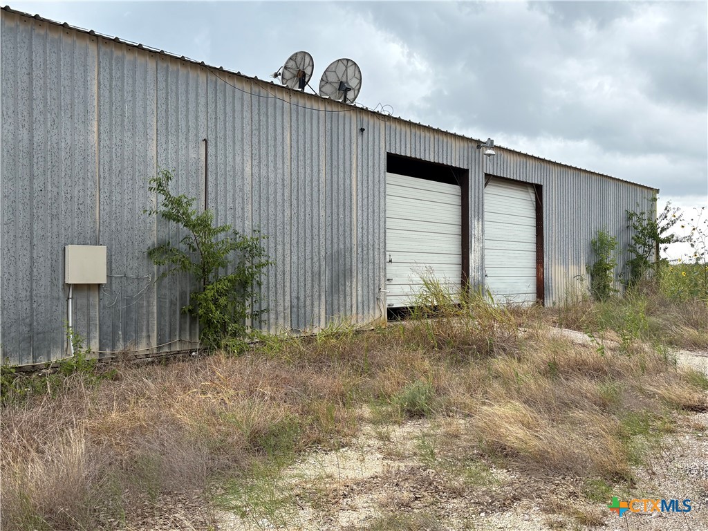 3550 N Us Highway 281 Property Photo 4