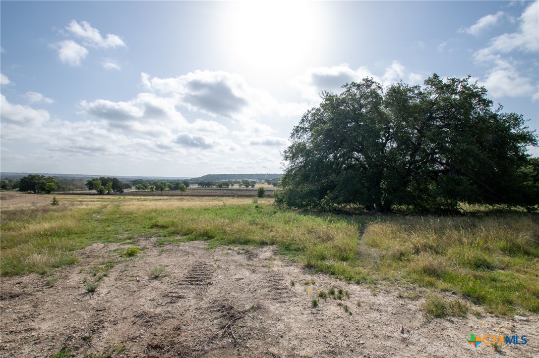 102 Fm-1047 Property Photo 20
