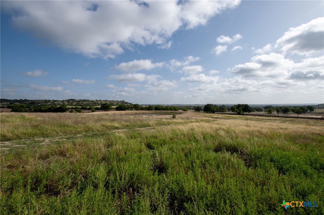 102 Fm-1047 Property Photo 21