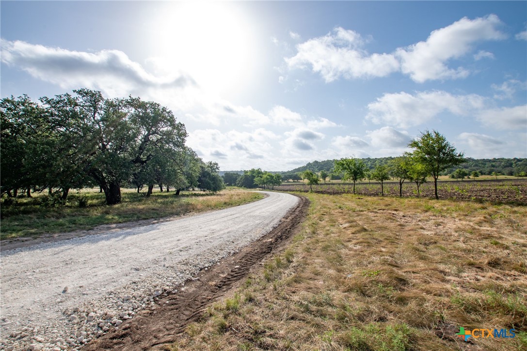 103 Fm-1047 Property Photo 34