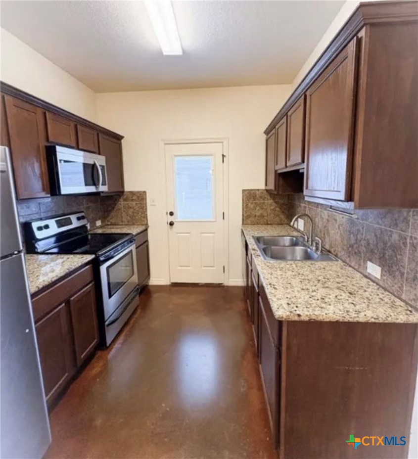 614 Karey Drive B Property Photo 5