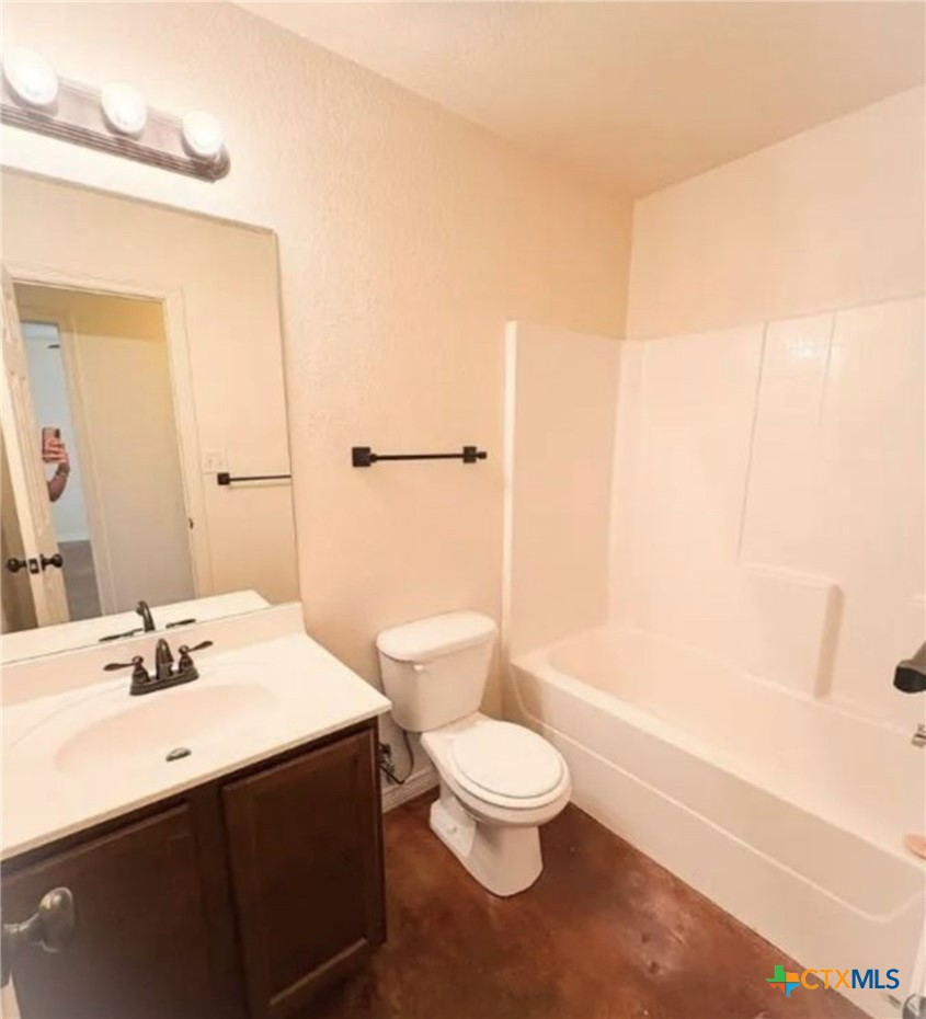 614 Karey Drive B Property Photo 10
