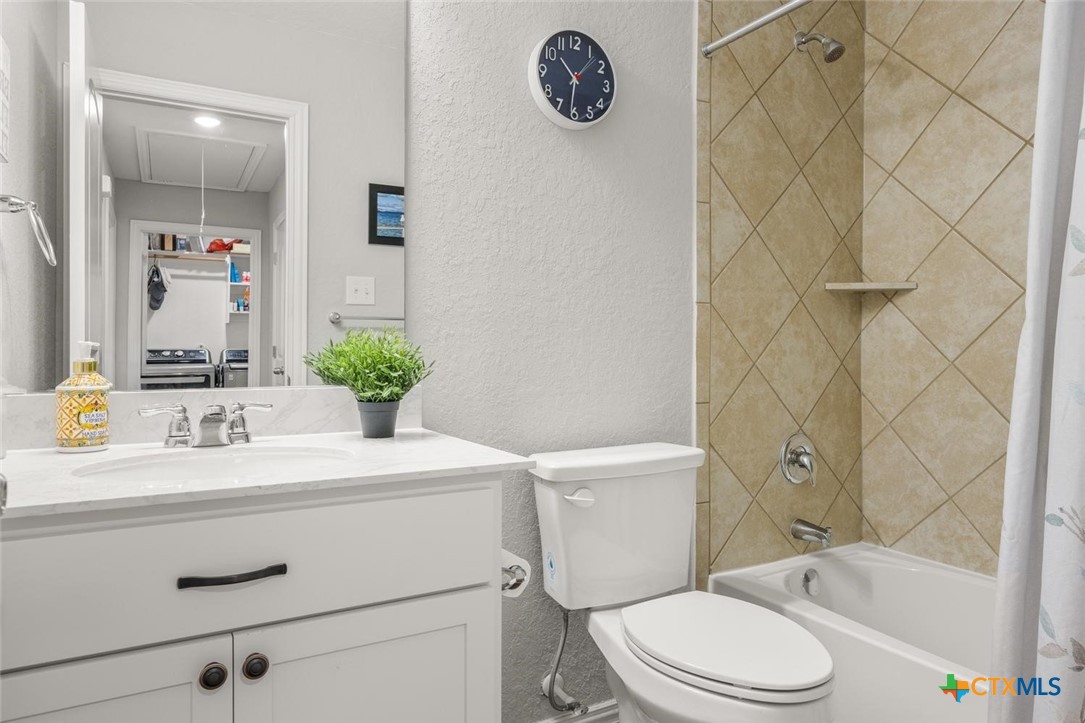620 Navarro Street Property Photo 19