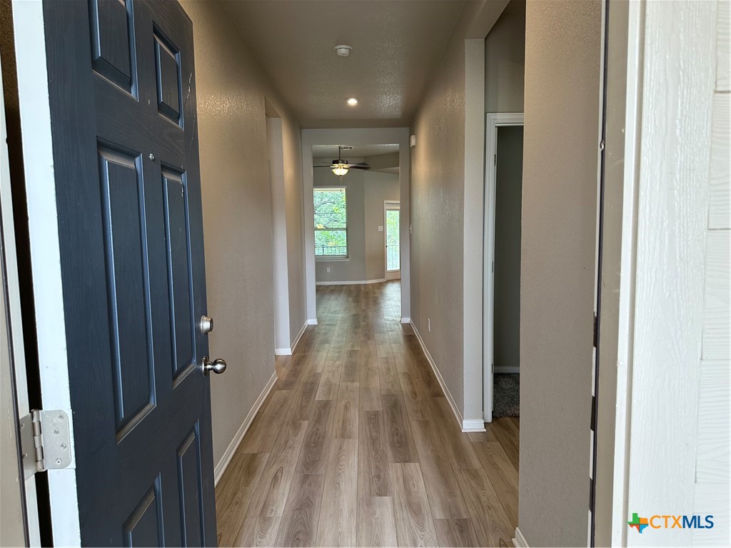 5139 Dickinson Loop Property Photo 3