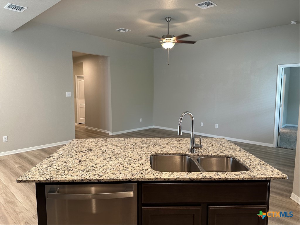 5139 Dickinson Loop Property Photo 9