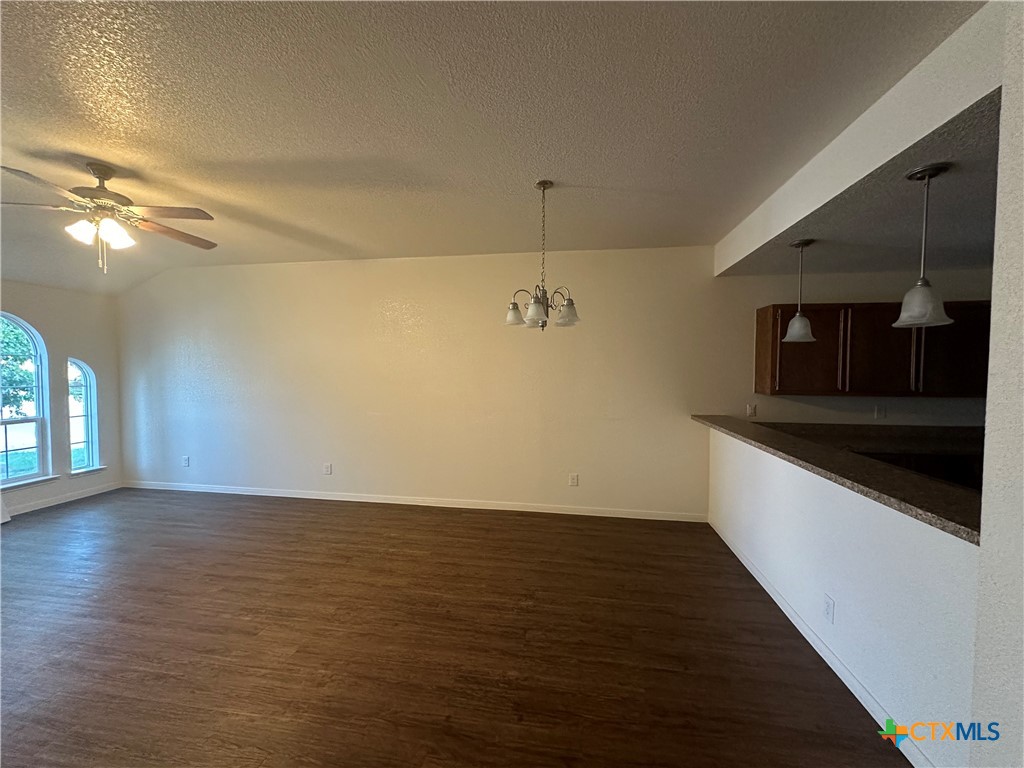 4509 Waterproof Drive B Property Photo 3