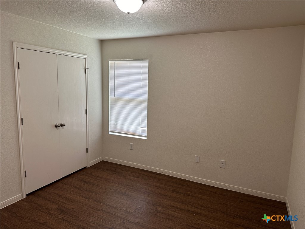4509 Waterproof Drive B Property Photo 6