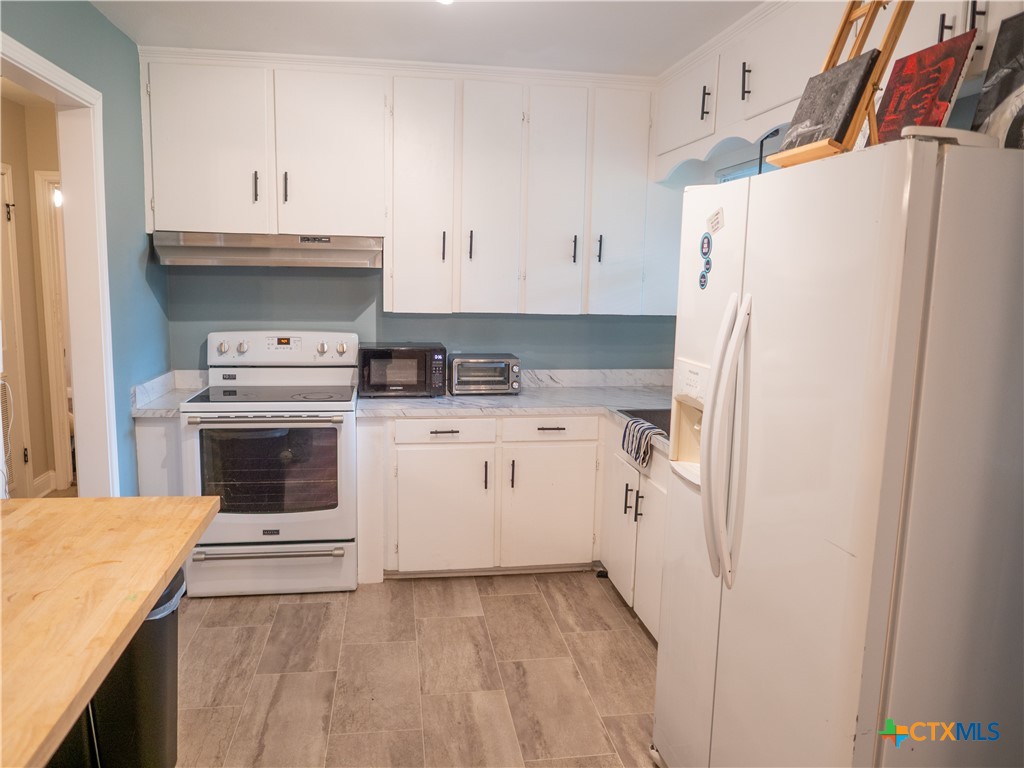 1805 E Crestwood Drive Property Photo 13