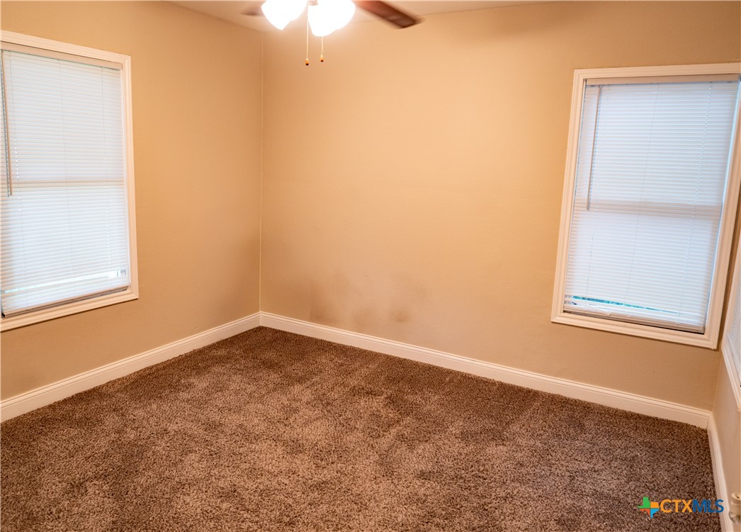 1805 E Crestwood Drive Property Photo 22