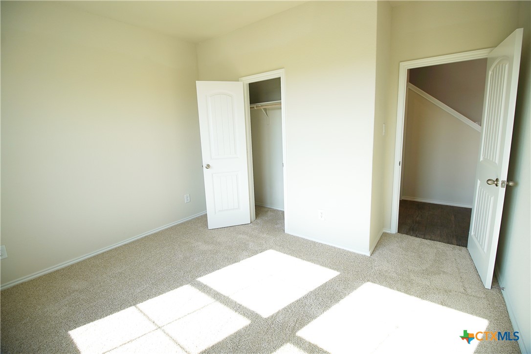 472 Desert Willow Property Photo 8