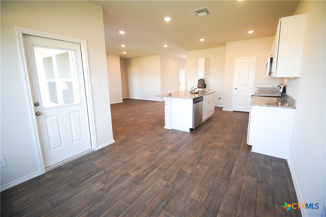 472 Desert Willow Property Photo 19