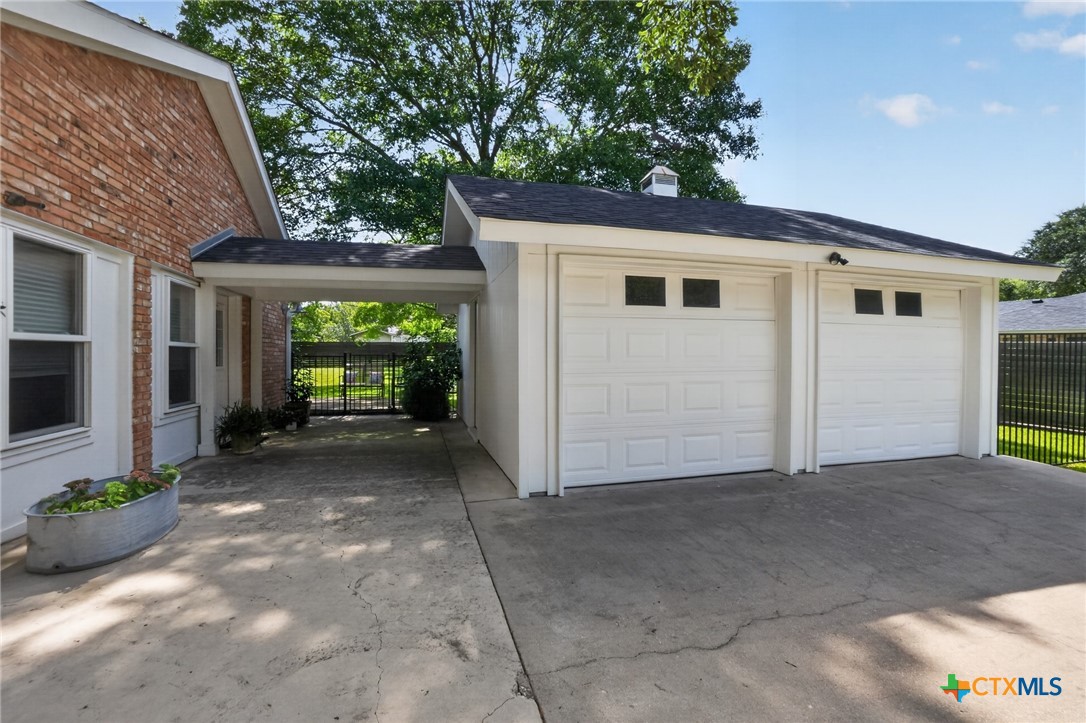 1622 Twin Island Drive Property Photo 28