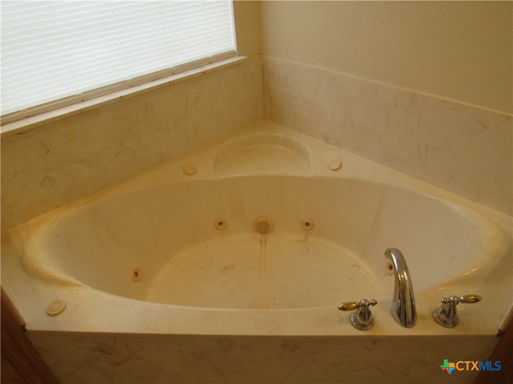 4800 Michael Drive Property Photo 12