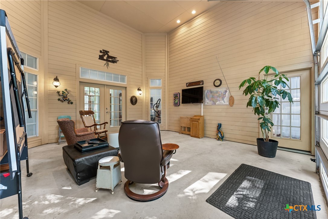 2700 Pearce Road Property Photo 16