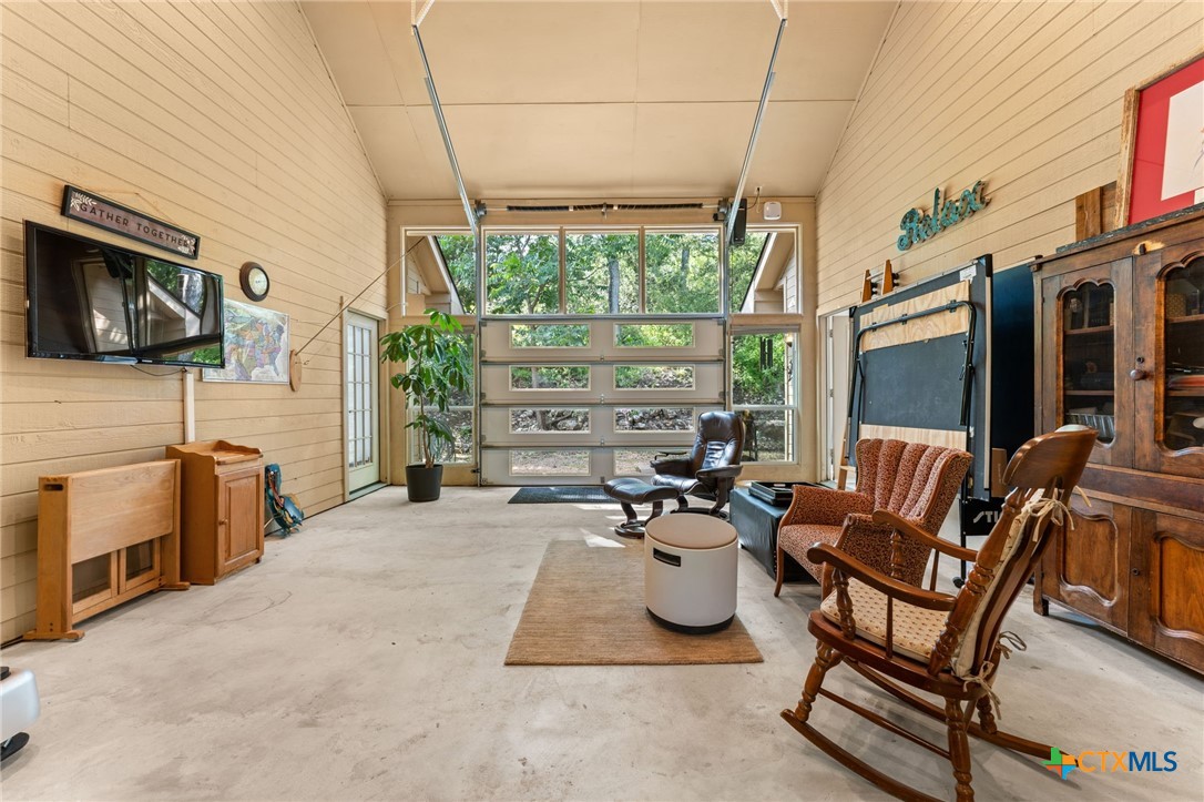 2700 Pearce Road Property Photo 17