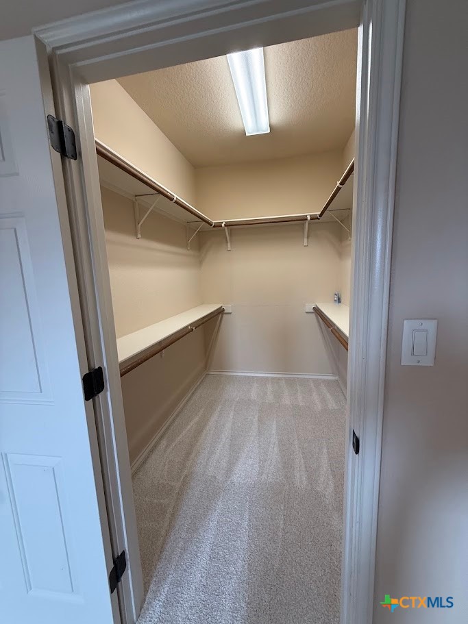976 Parkview Drive Property Photo 17