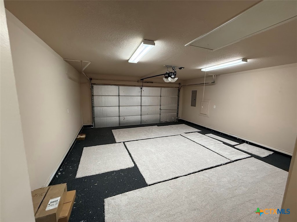 976 Parkview Drive Property Photo 39