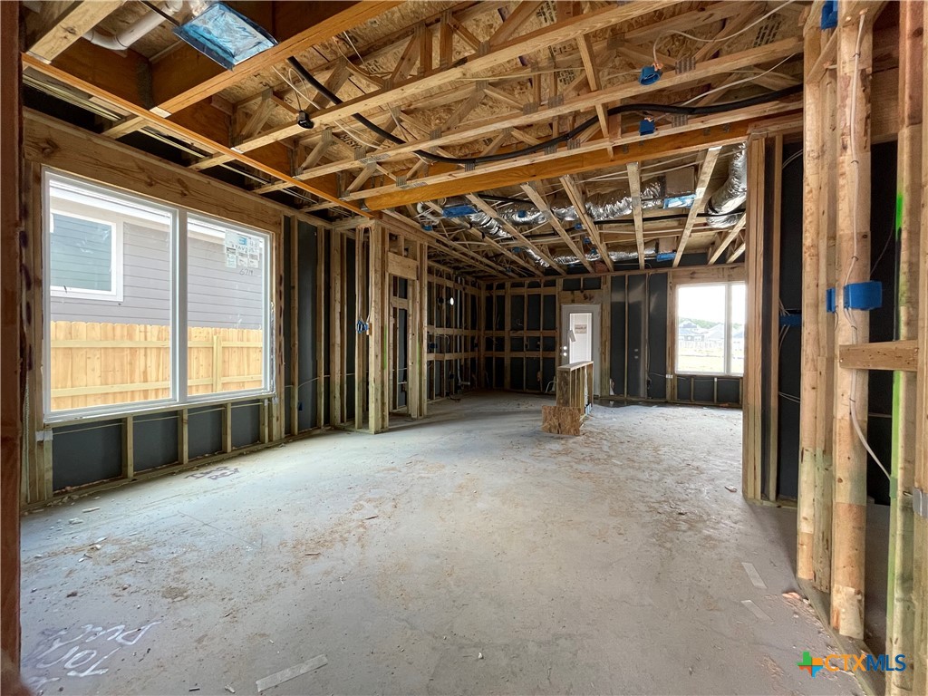 358 Pathfinder Drive Property Photo 4