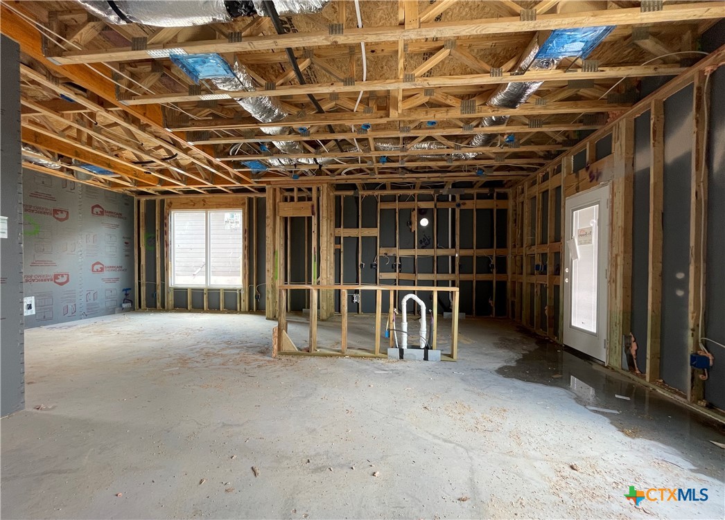 358 Pathfinder Drive Property Photo 5