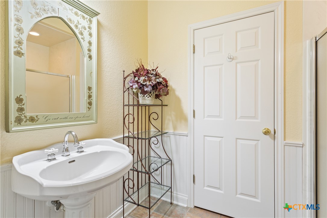 13730 Settlements Road Property Photo 17