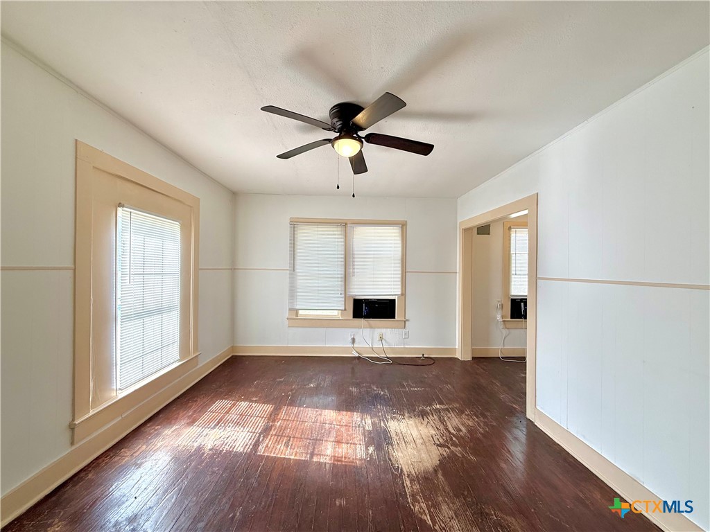1006 N Goldman Street Property Photo 4