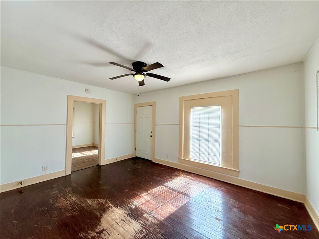 1006 N Goldman Street Property Photo 11