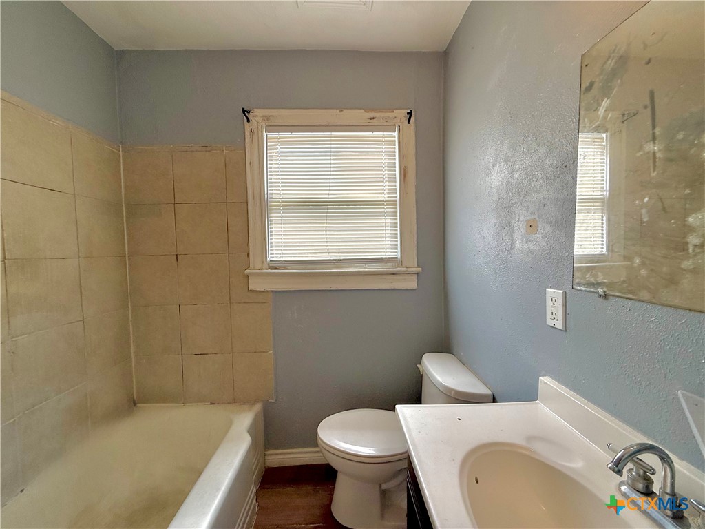 1006 N Goldman Street Property Photo 25