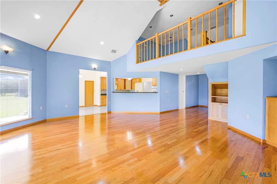 438 Westpark Avenue Property Photo 5