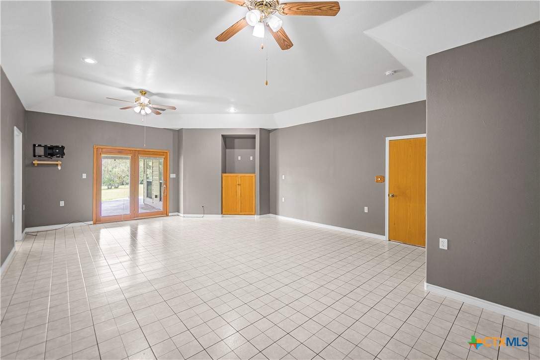 438 Westpark Avenue Property Photo 11