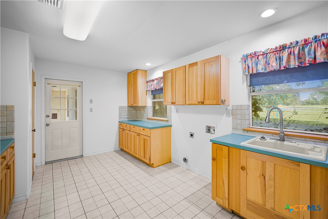 438 Westpark Avenue Property Photo 19