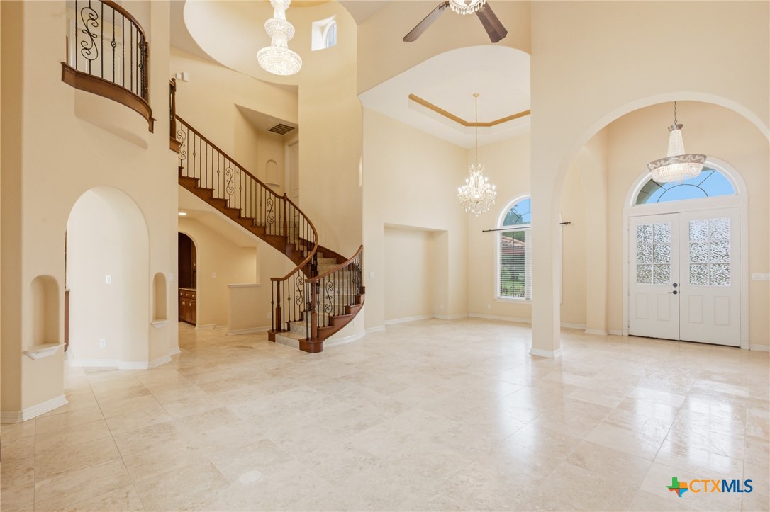 48 Post Oak Run Property Photo 4