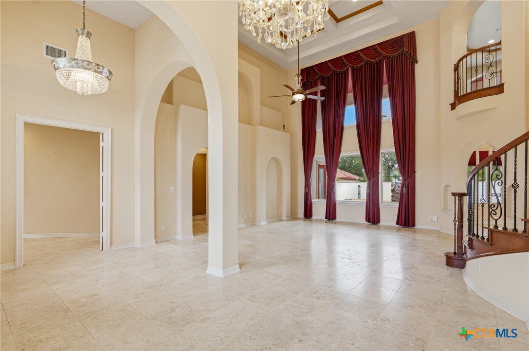 48 Post Oak Run Property Photo 9