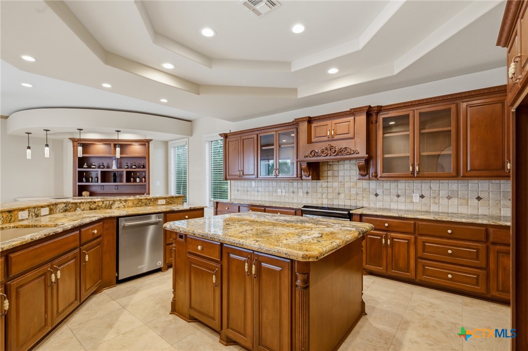 48 Post Oak Run Property Photo 16
